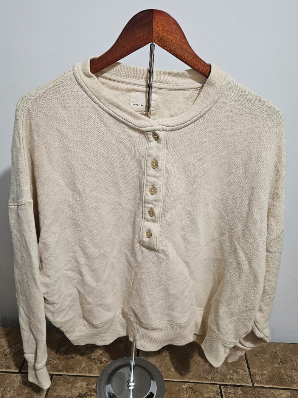 American Eagle Oversize Cropped Button Front Neck Pullover Shirt Sz M